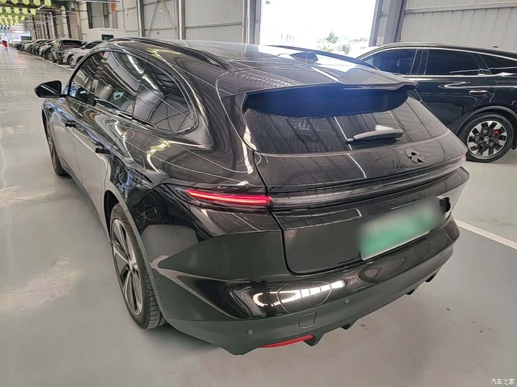 NIO ET5, 2025 все фото