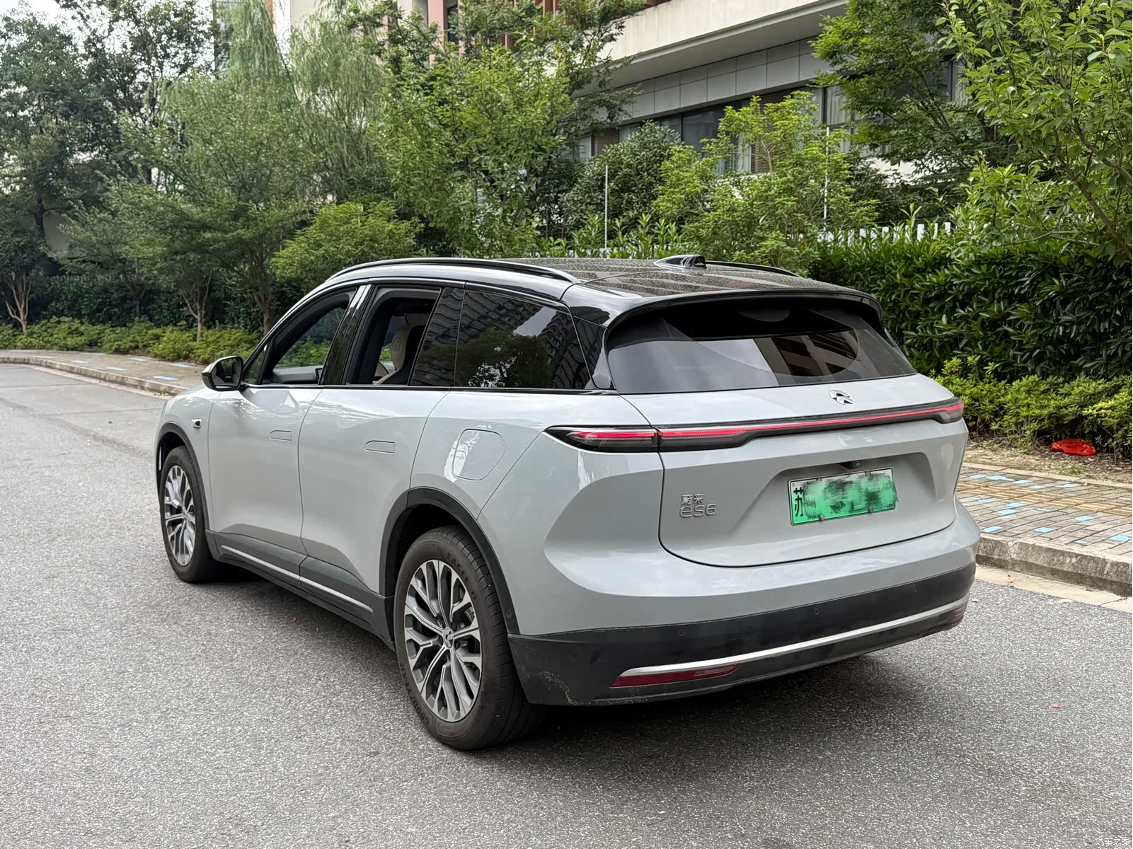 NIO ES6, 2023 4