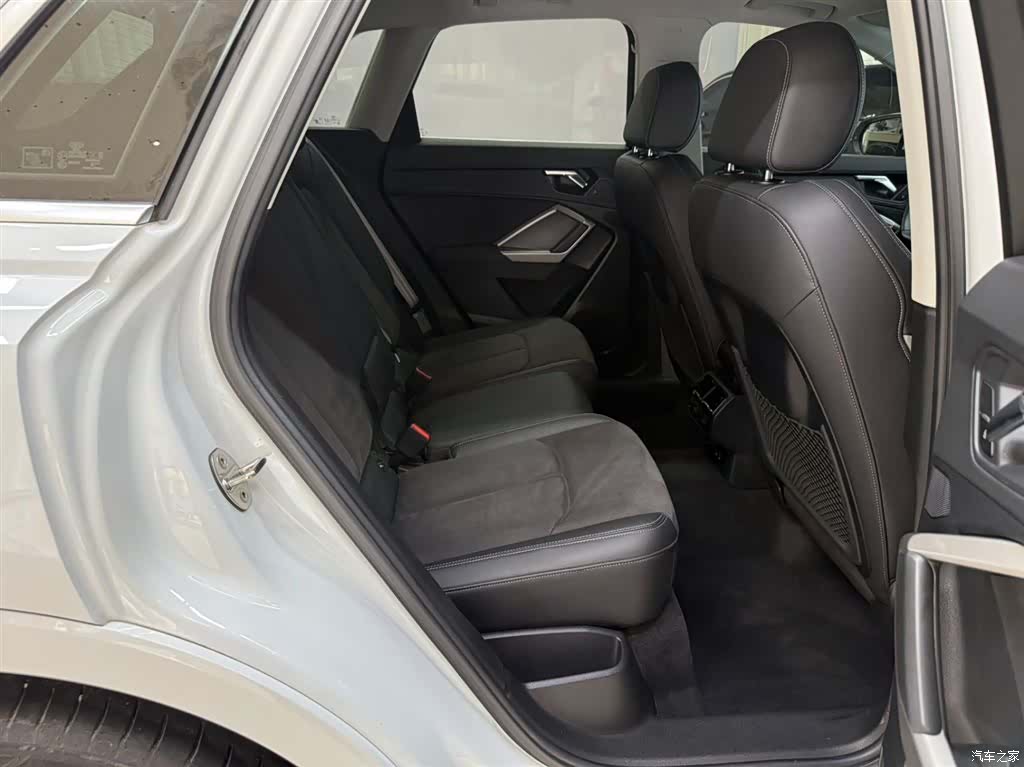 Audi Q3, 2023 20