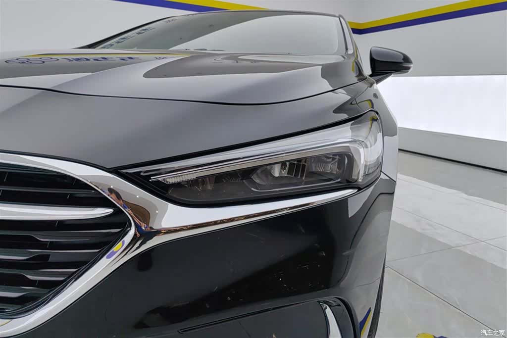 Buick LaCrosse, 2021 все фото