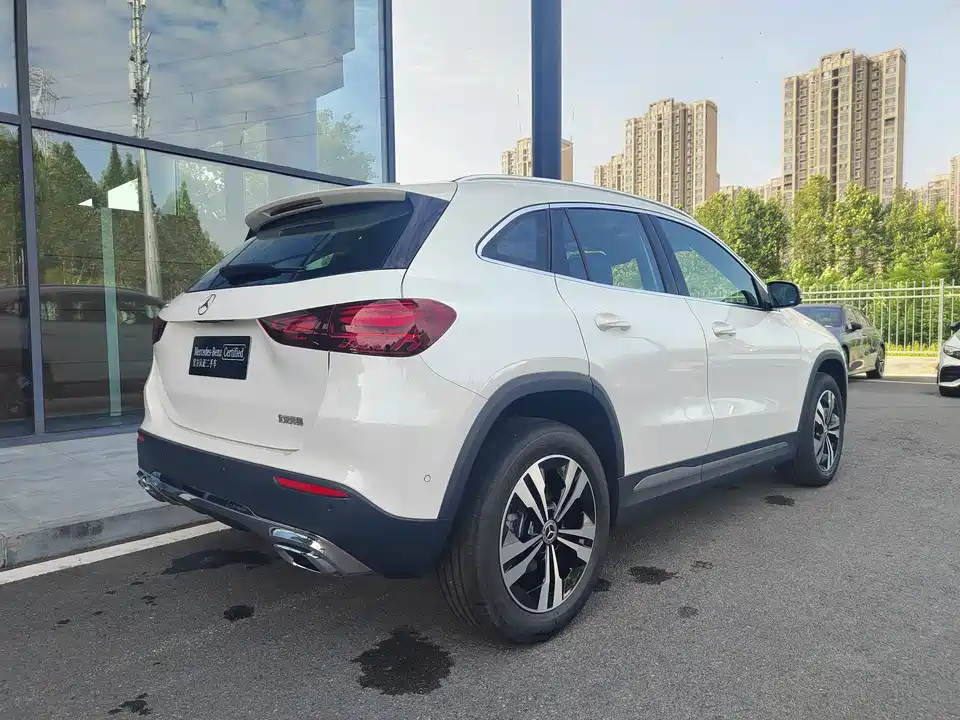 Mercedes-Benz GLA