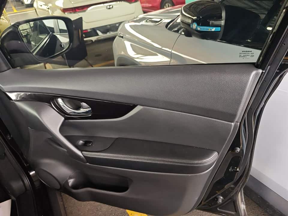 Nissan Qijun