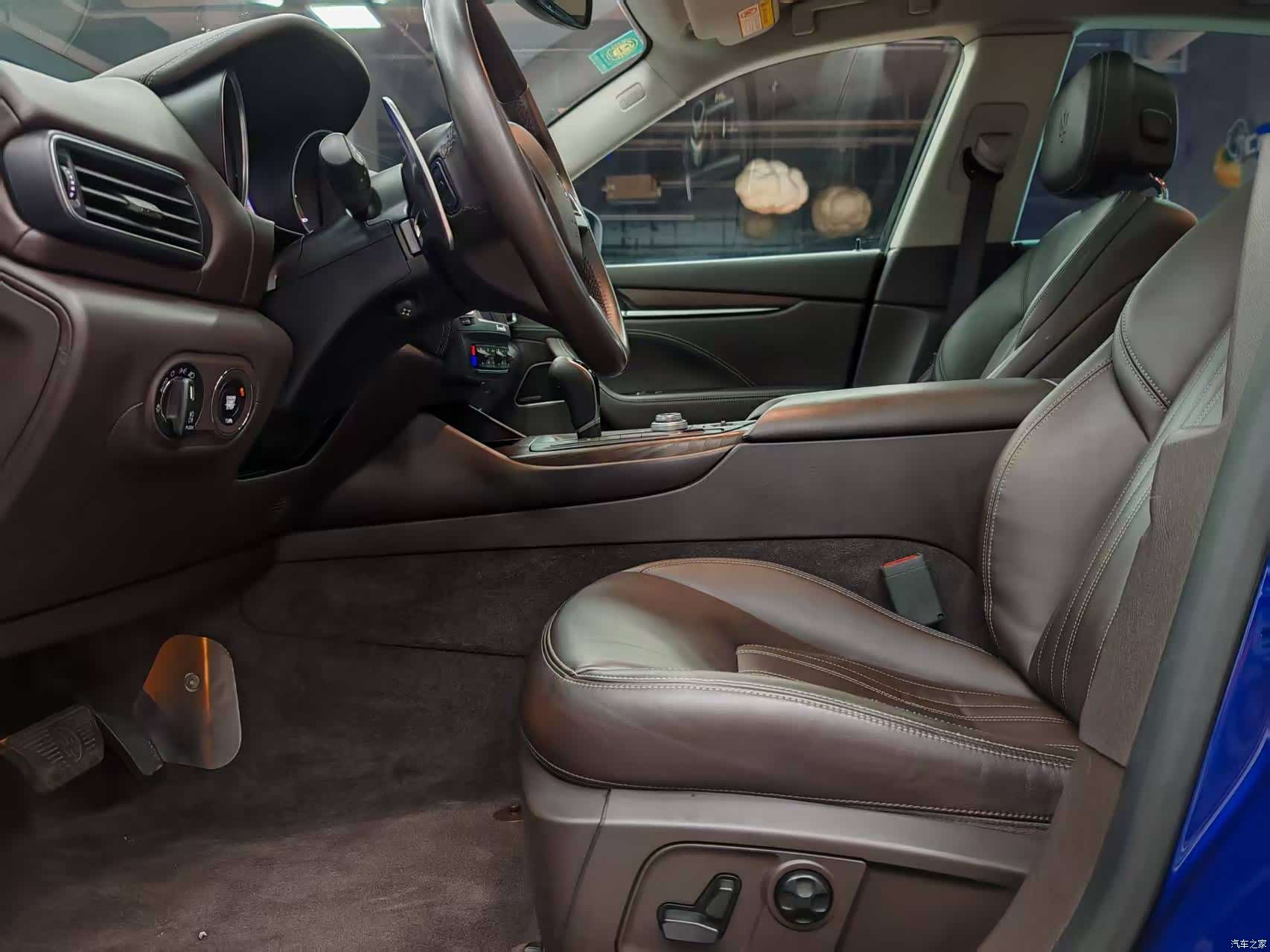 Maserati Levante, 2017 16