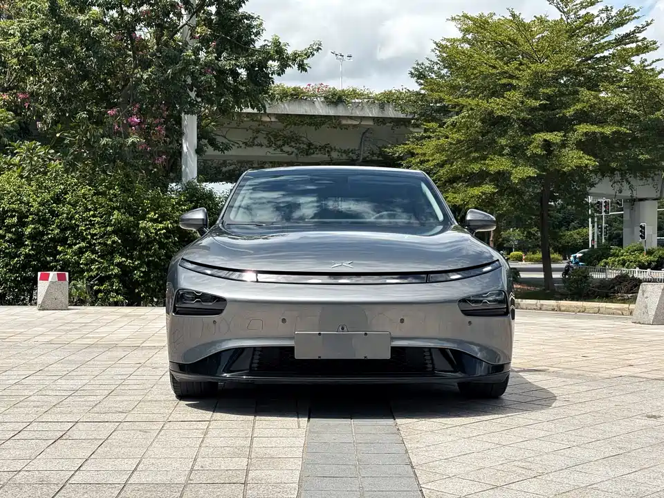 XPENG P7