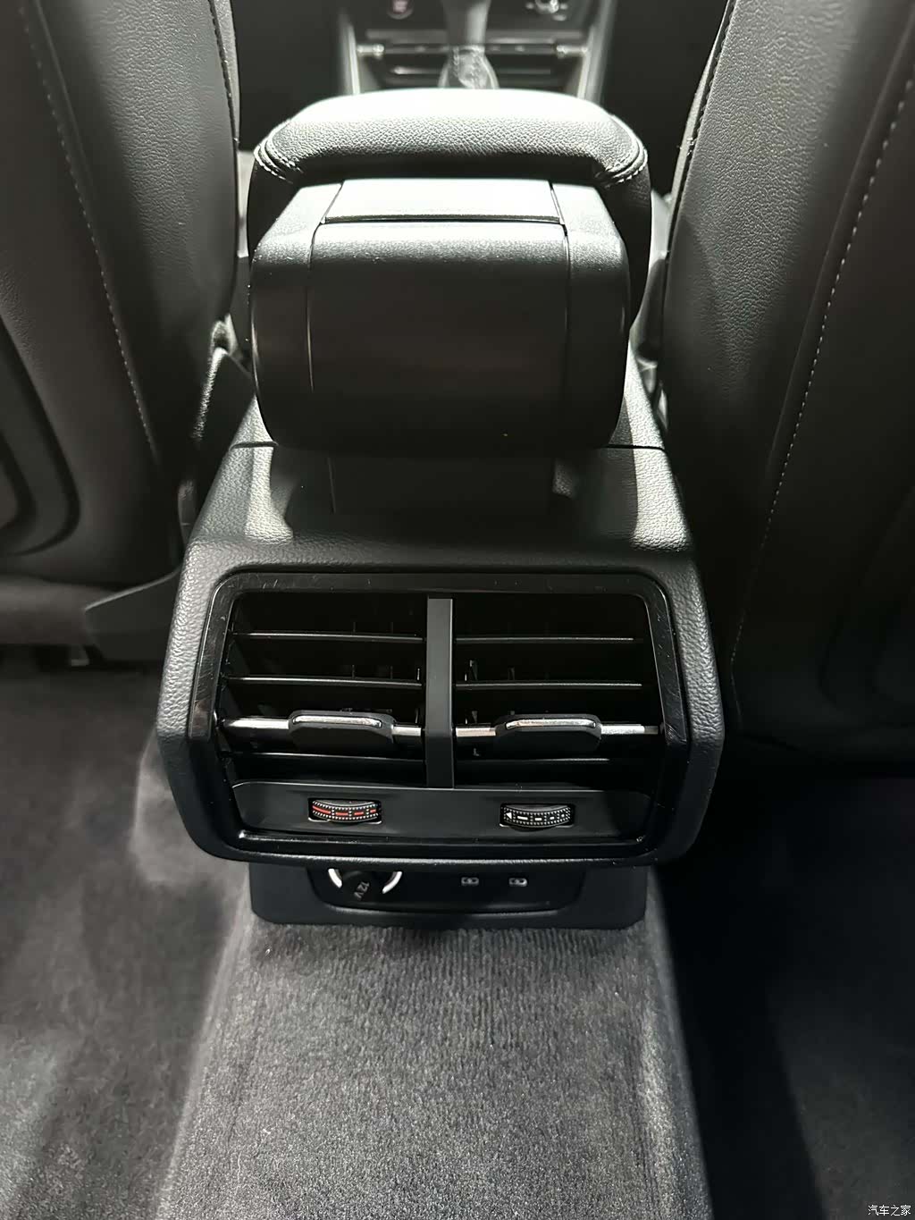 Audi Q3, 2022 16