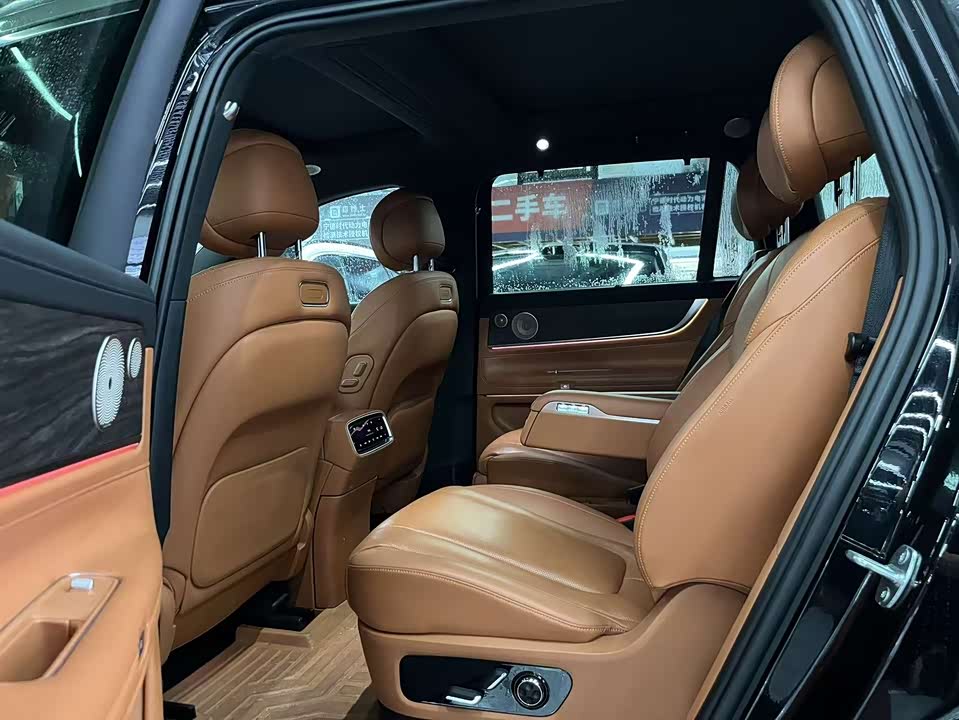 AITO Ask the world M9