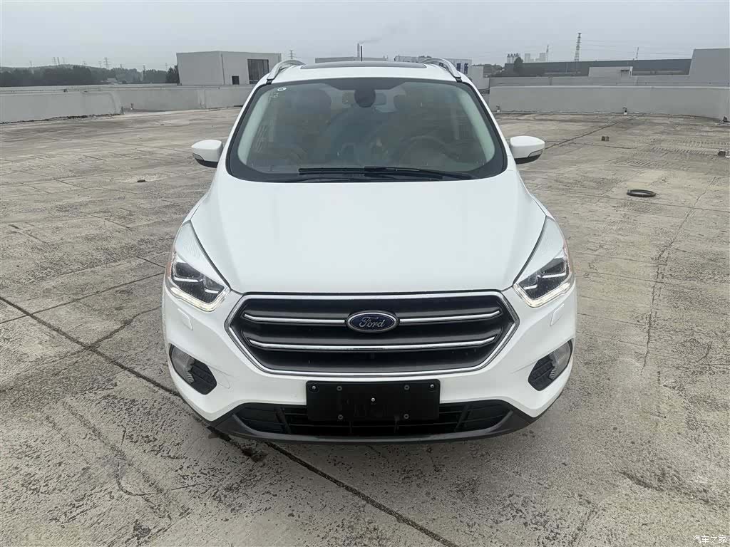 Ford Kuga, 2021 2
