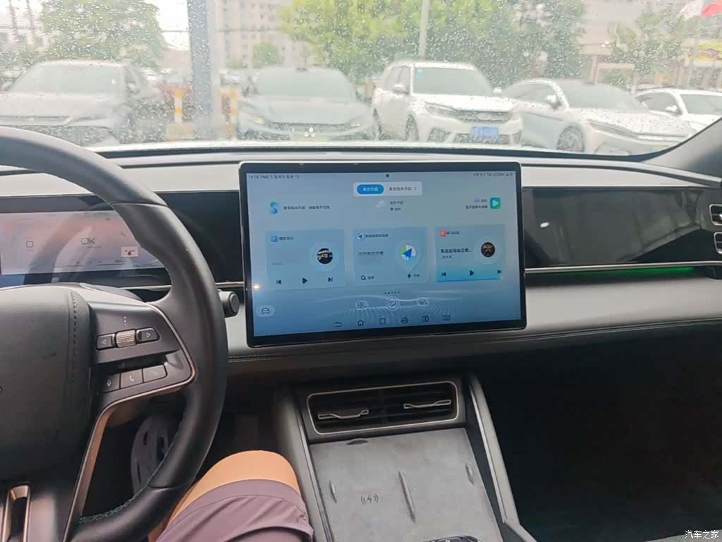 BYD Qin, 2024 10