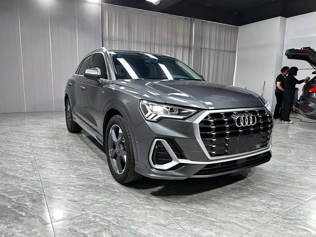 Audi Q3, 2023 3