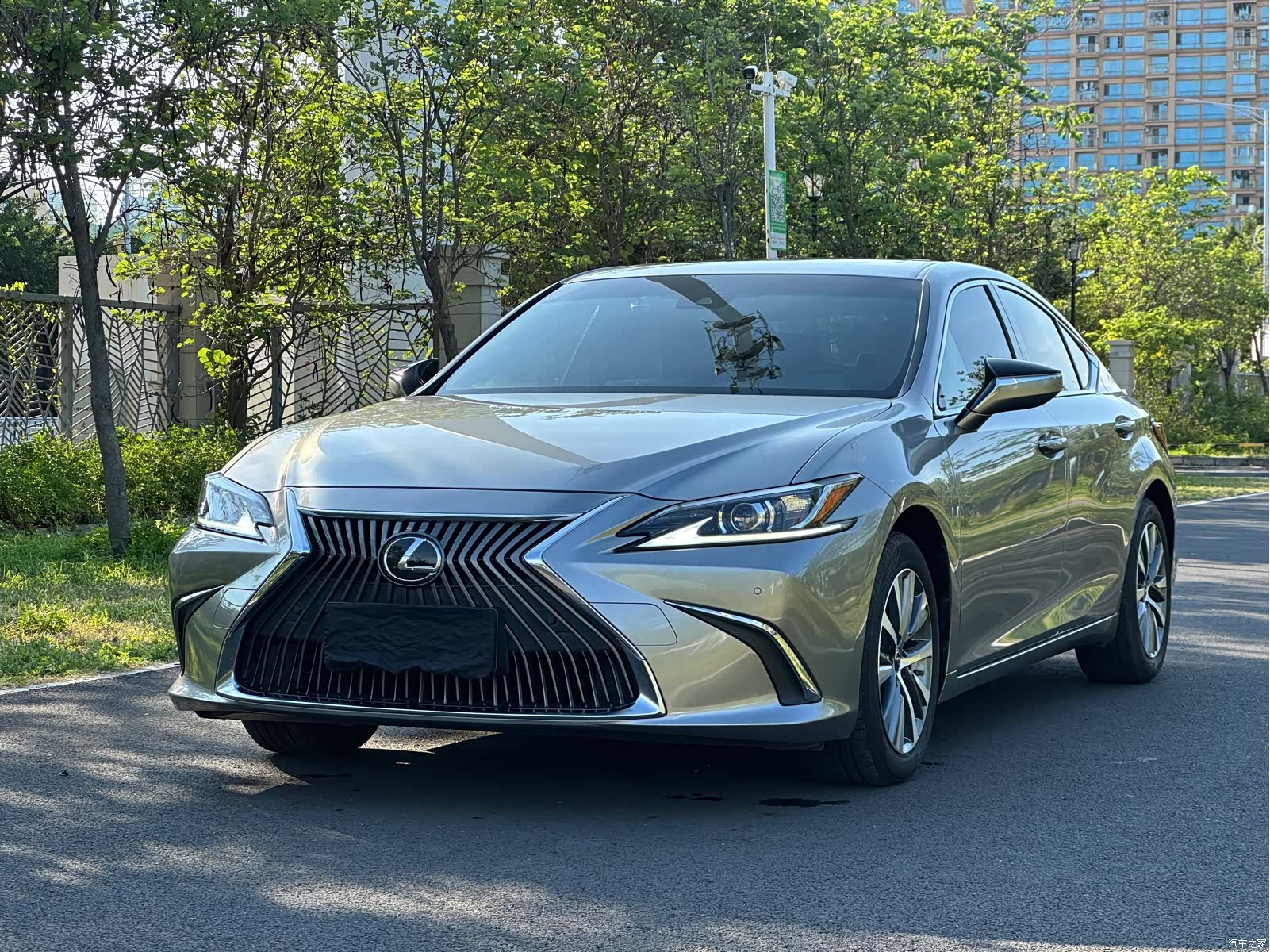 Lexus ES, 2020 1
