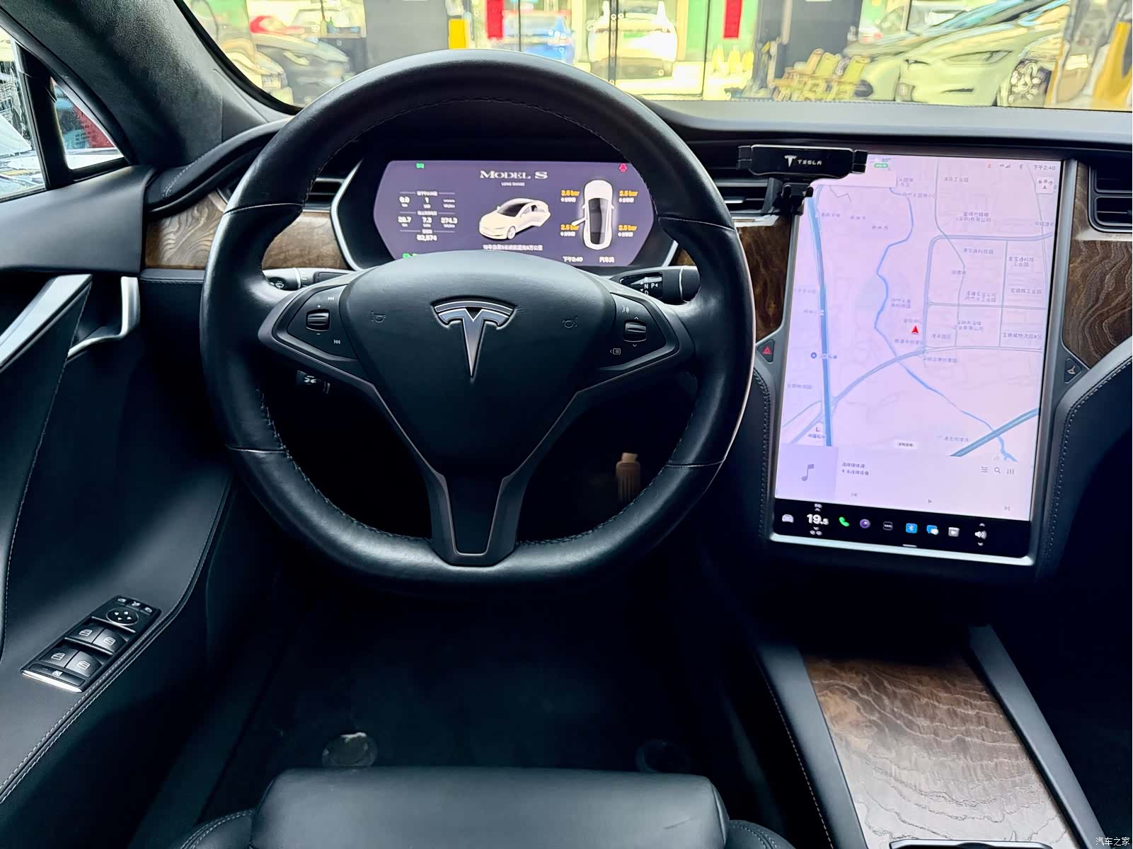 Tesla Model S, 2019 8