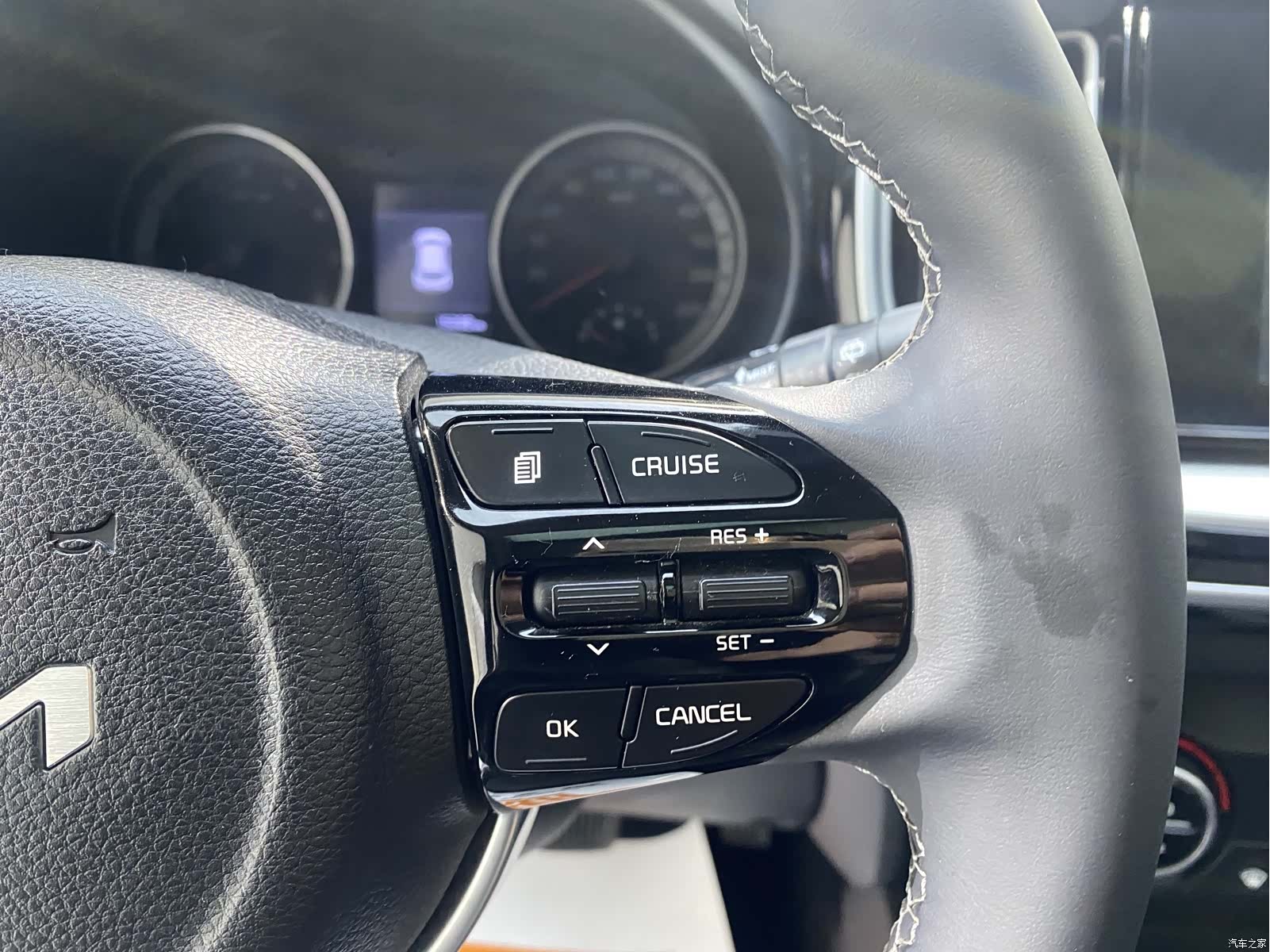 Kia KX1, 2023 15