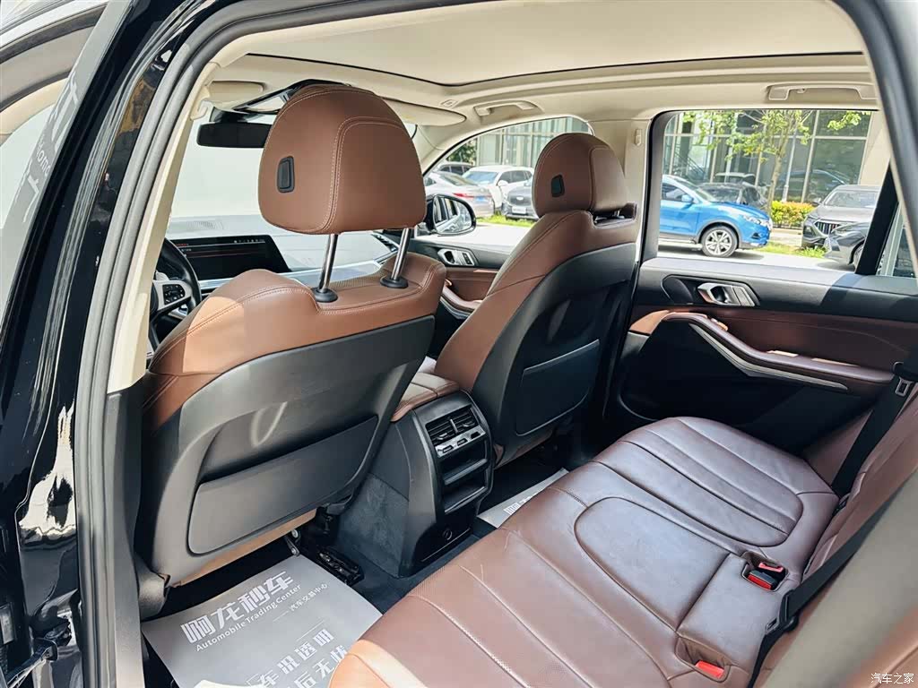 BMW X5, 2022 10
