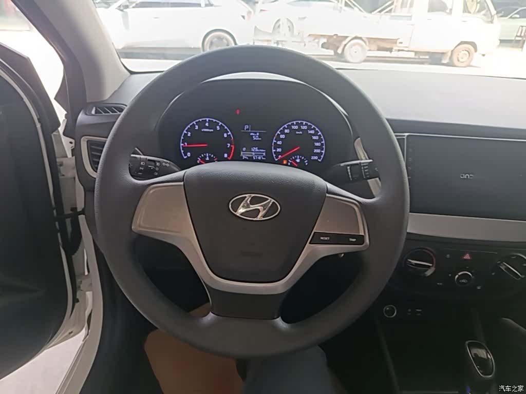 Hyundai GLS, 2018 7
