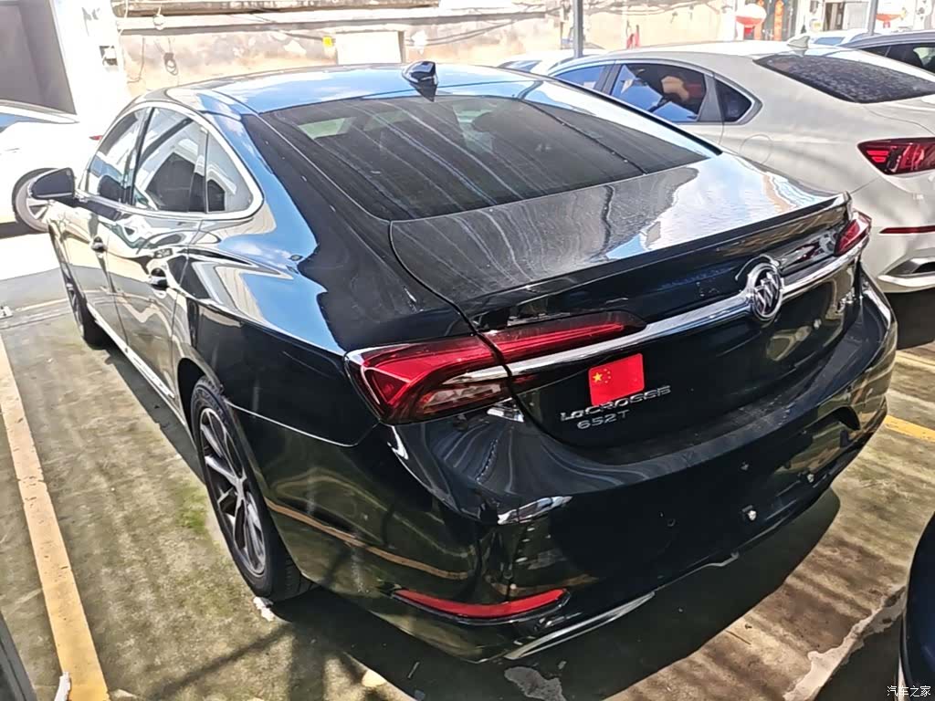 Buick LaCrosse, 2022 все фото