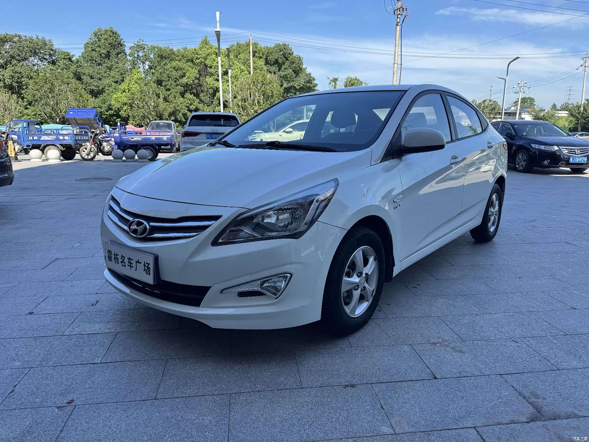 Hyundai GLS, 2016 1