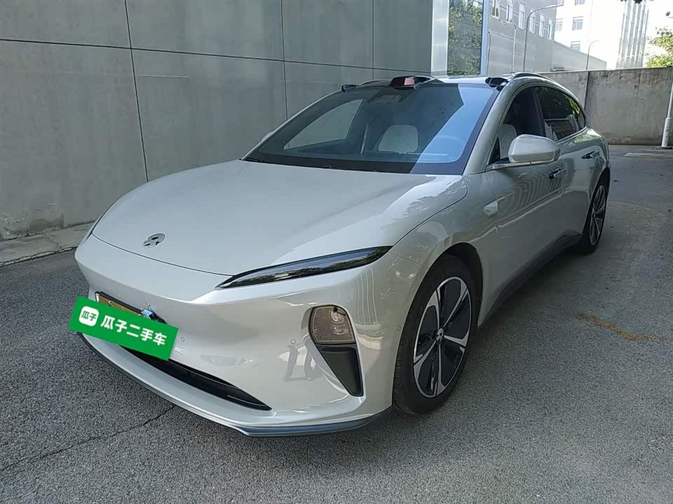 NIO ET5T