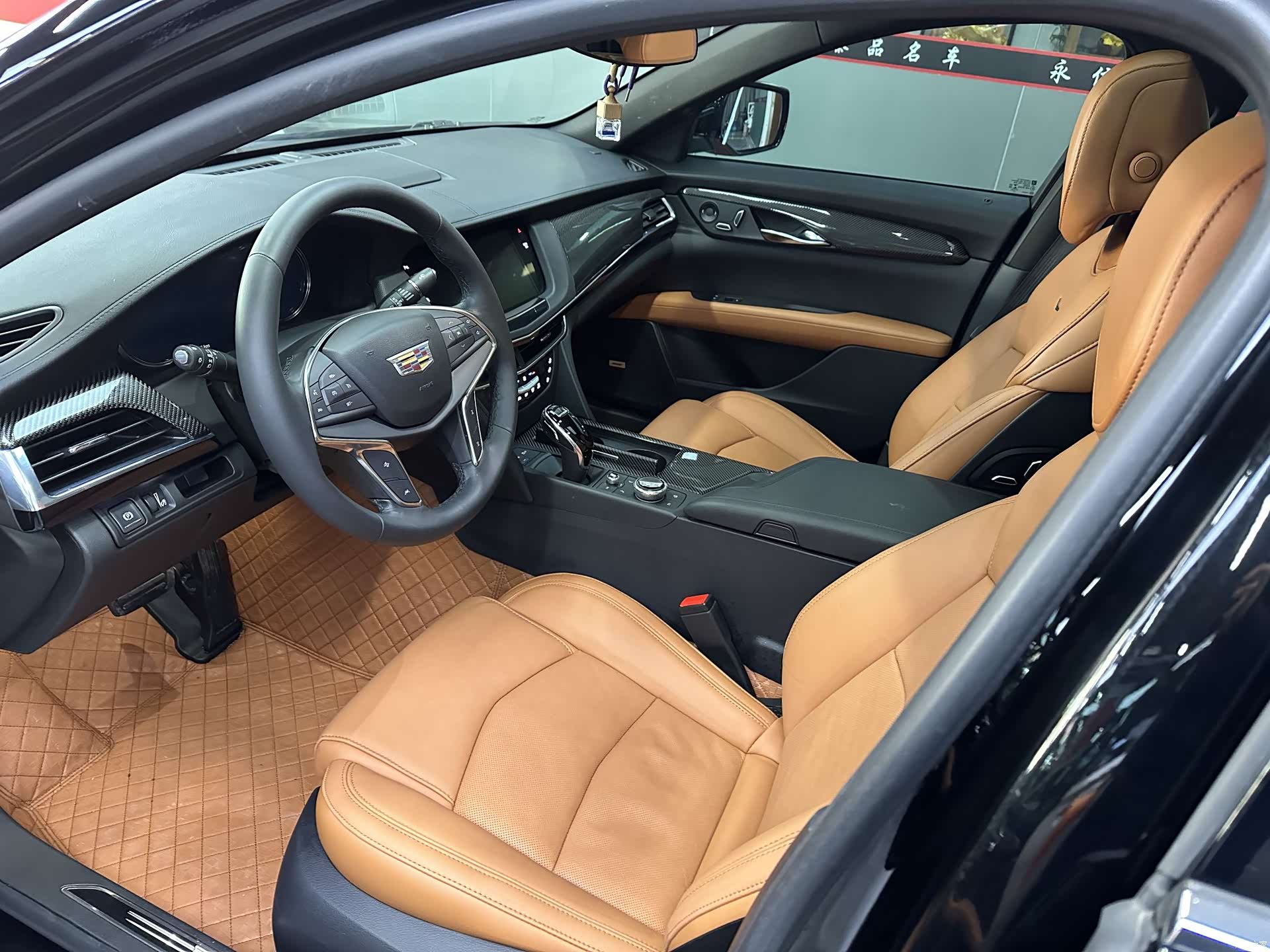 Cadillac CT6, 2022 7