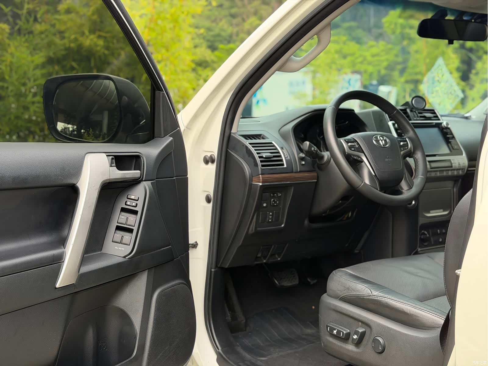 Toyota Prado, 2019 14