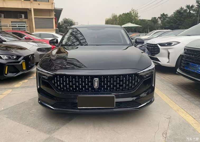 Bestune B70, 2023 2