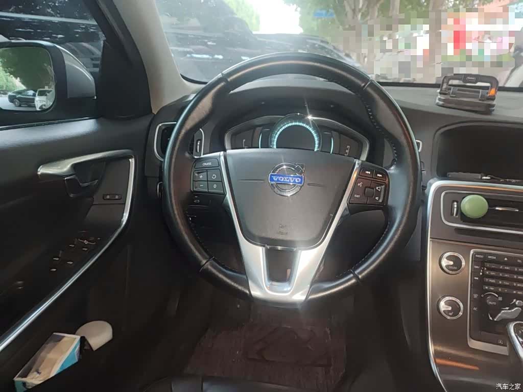 Volvo S60, 2014 3