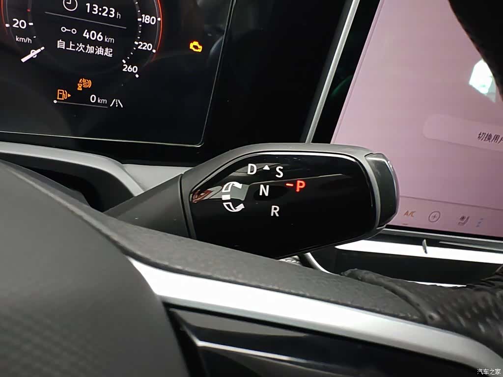 Volkswagen Magotan, 2025 13