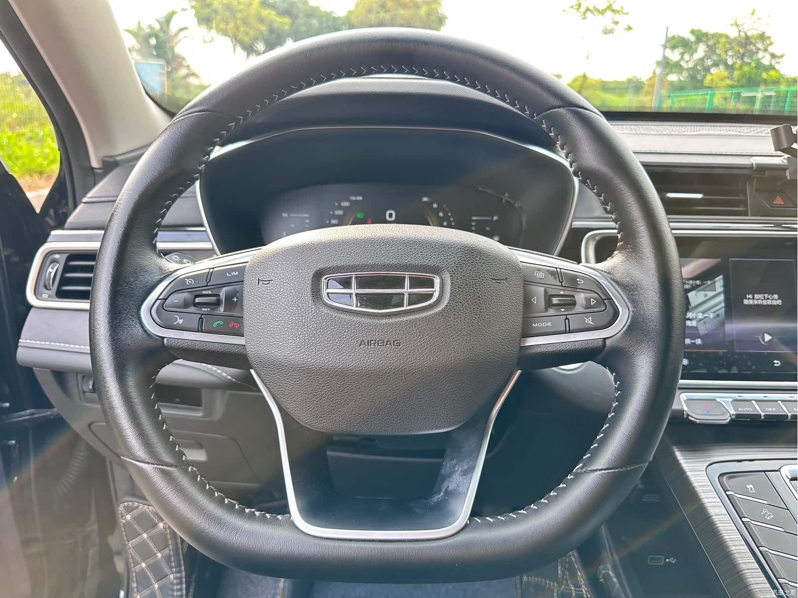 Geely Boyue, 2021 15