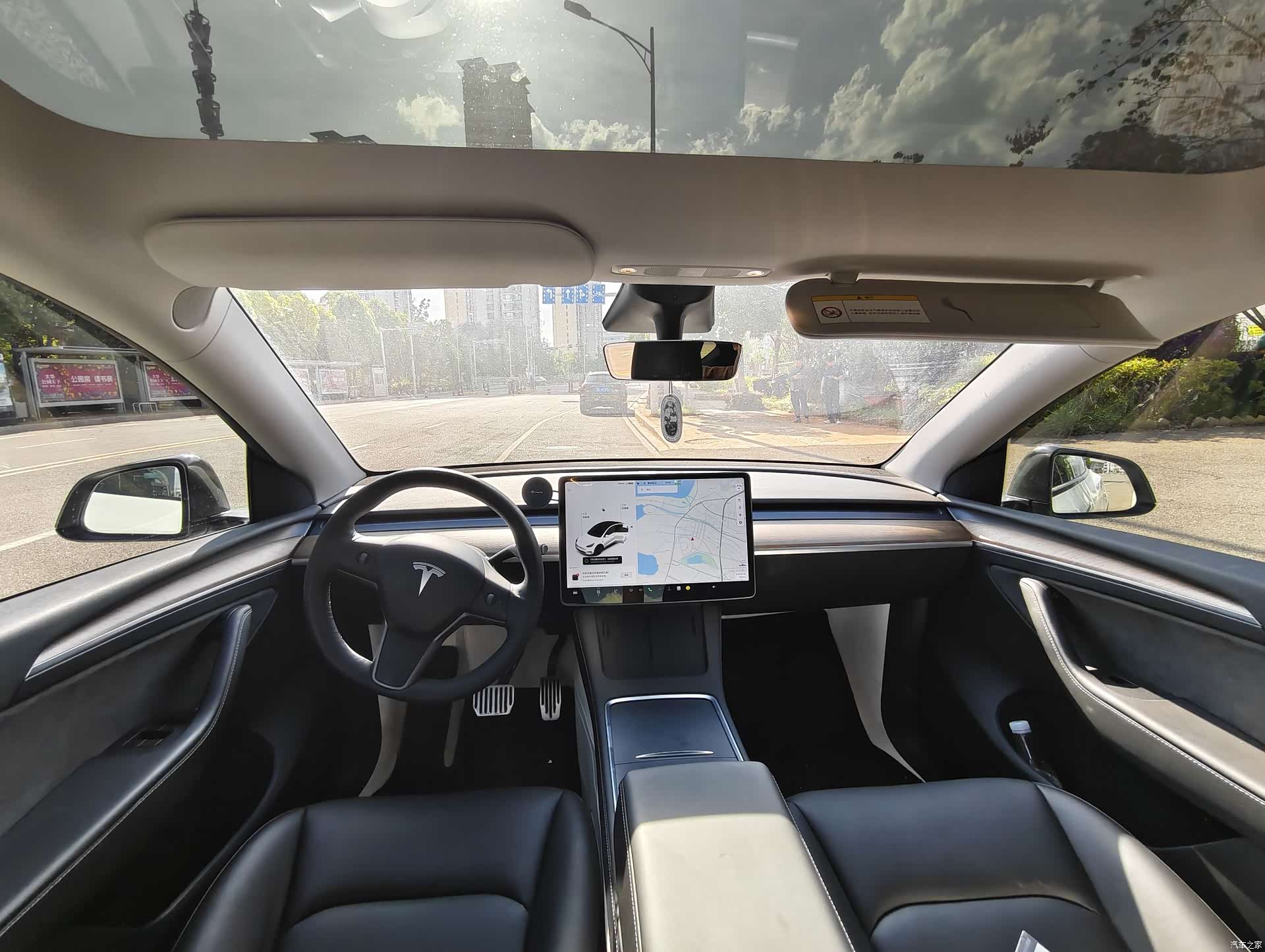 Tesla Model Y, 2021 9