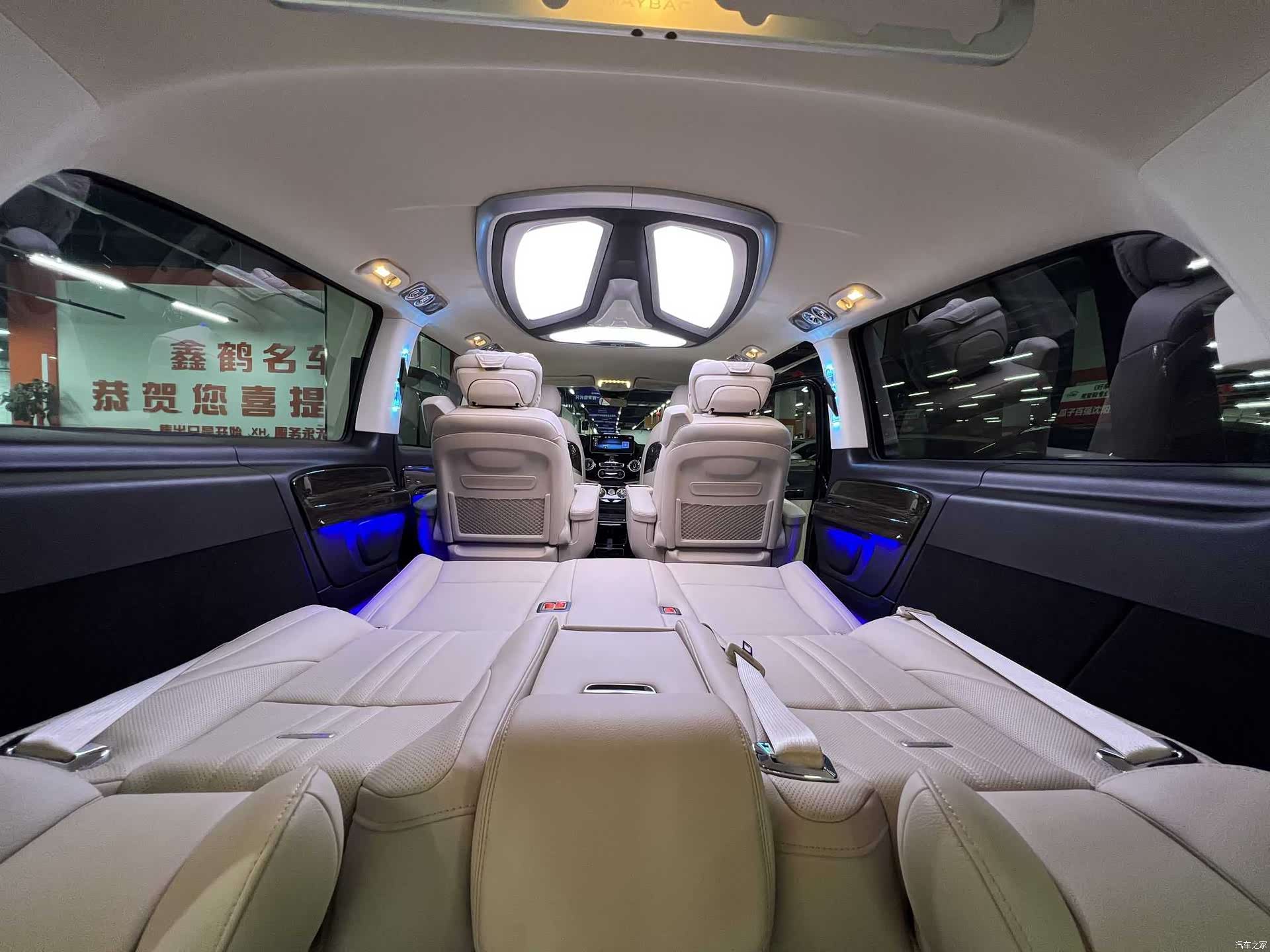 Mercedes-Benz 7, 2024 10