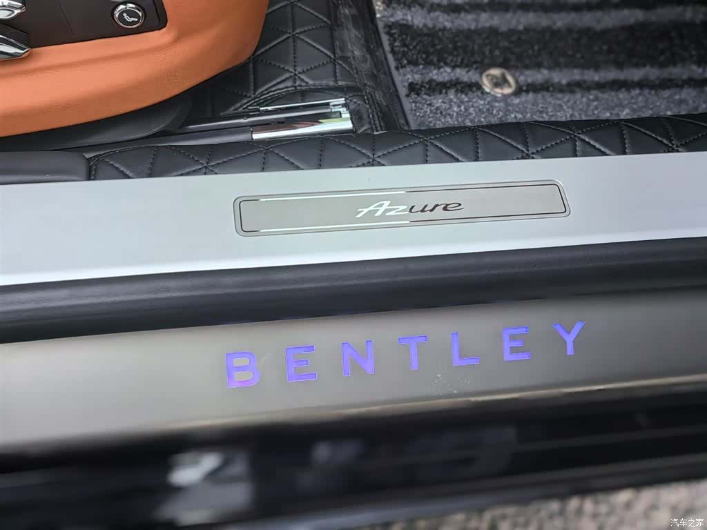 Bentley Flying Spur, 2023 16