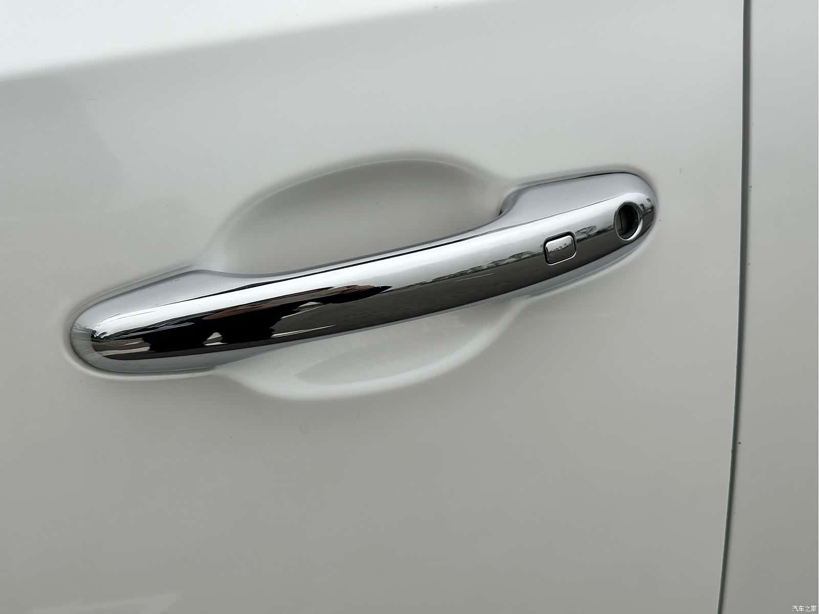 Kia GLS, 2018 28