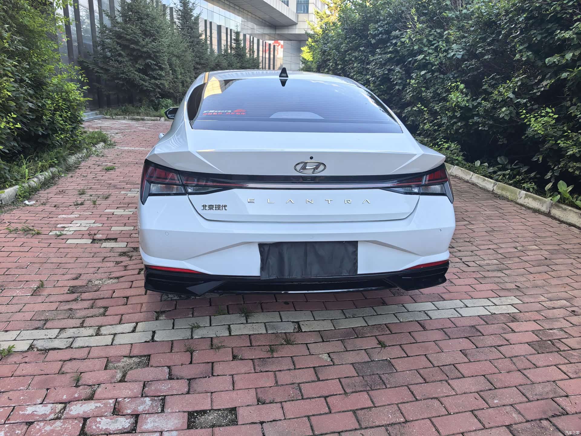 Hyundai Elantra, 2022 9