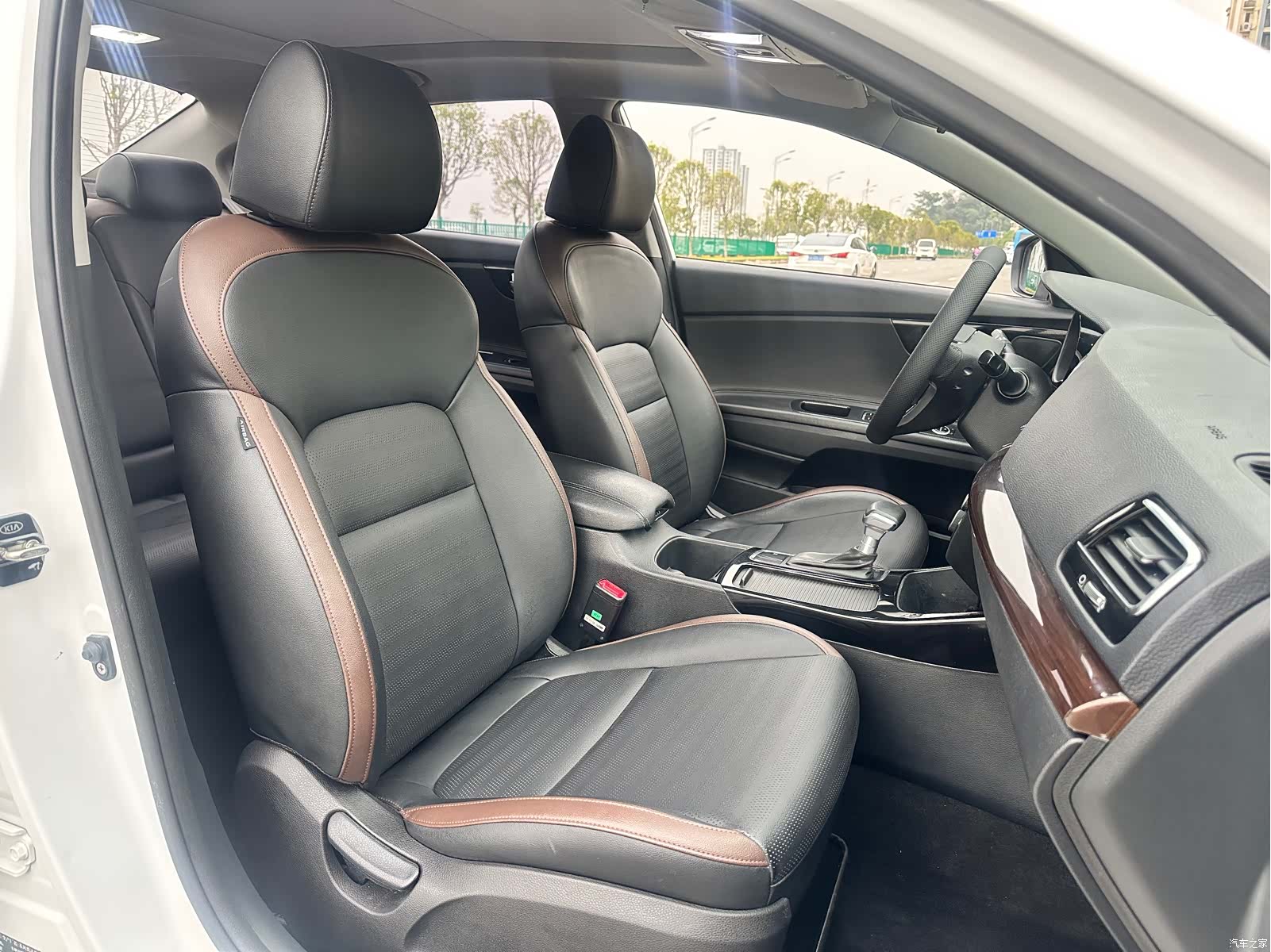 Kia GLS, 2018 23
