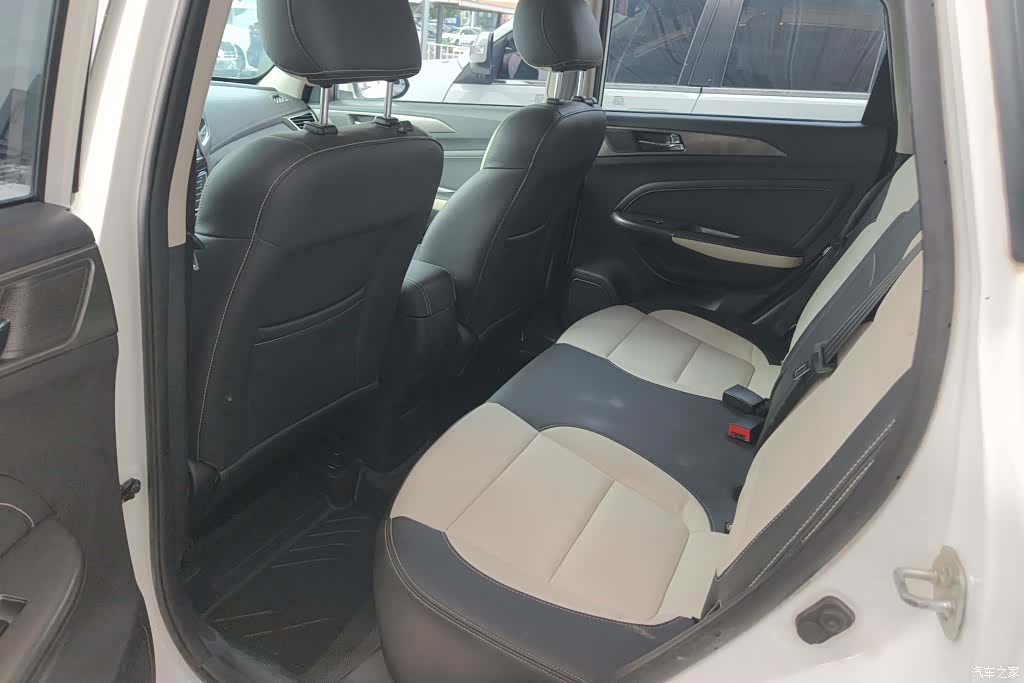 Changan CS35, 2017 10
