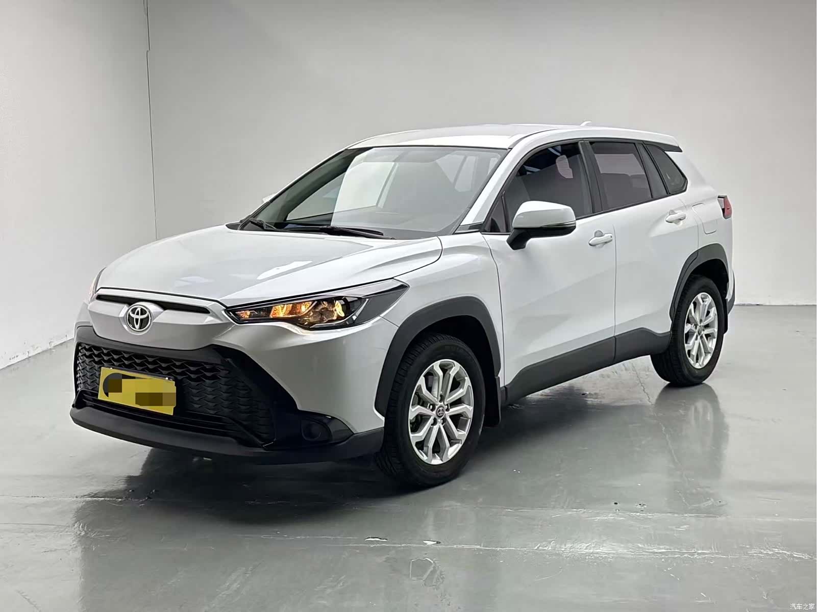 Toyota Frontlander, 2023 1