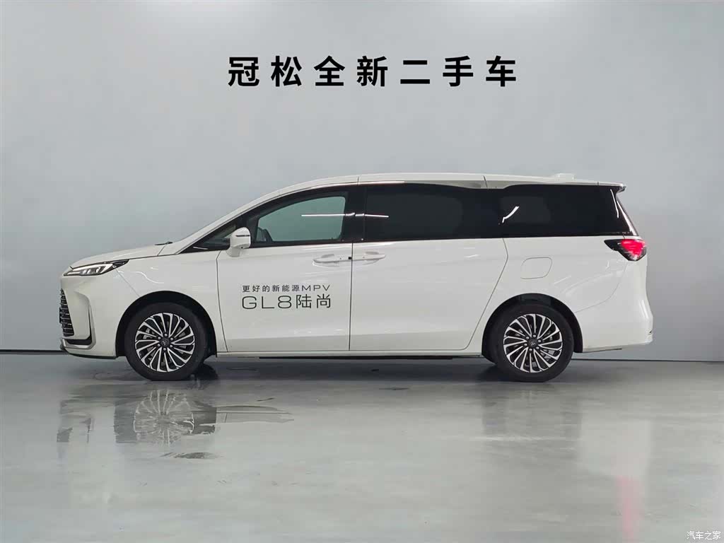 Buick GL8, 2025 3
