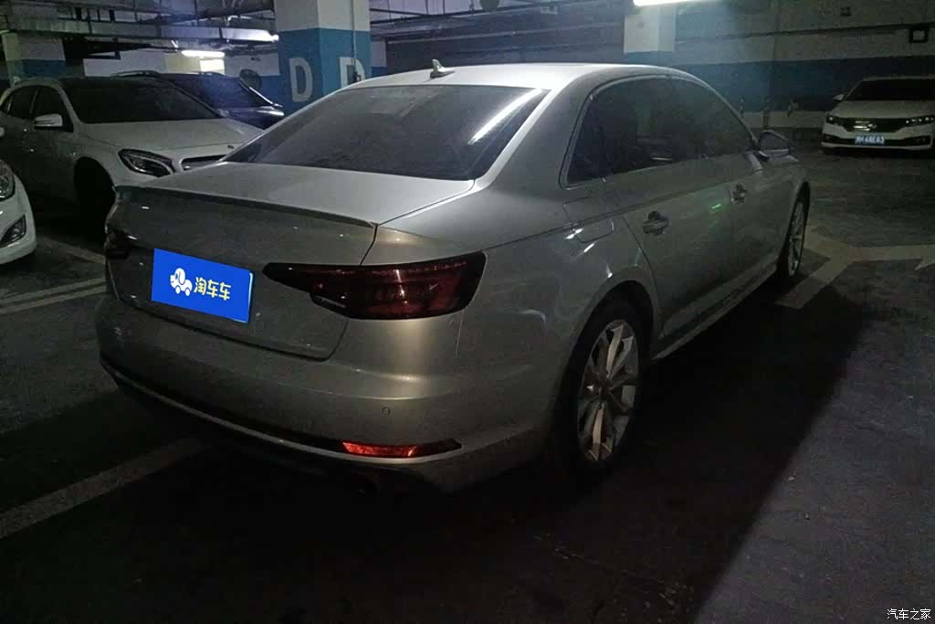 Audi A4L, 2018 3