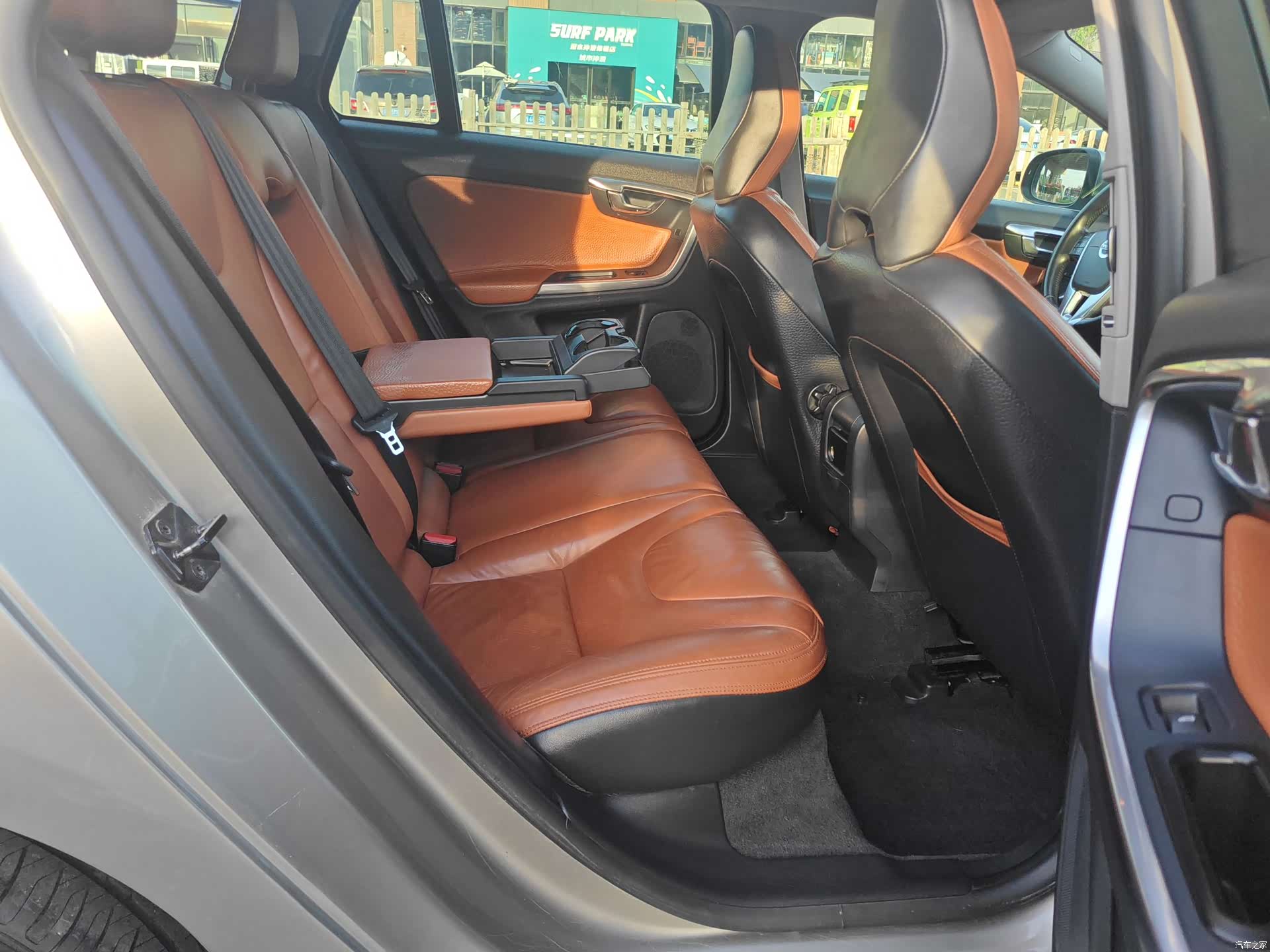Volvo V60, 2013 19
