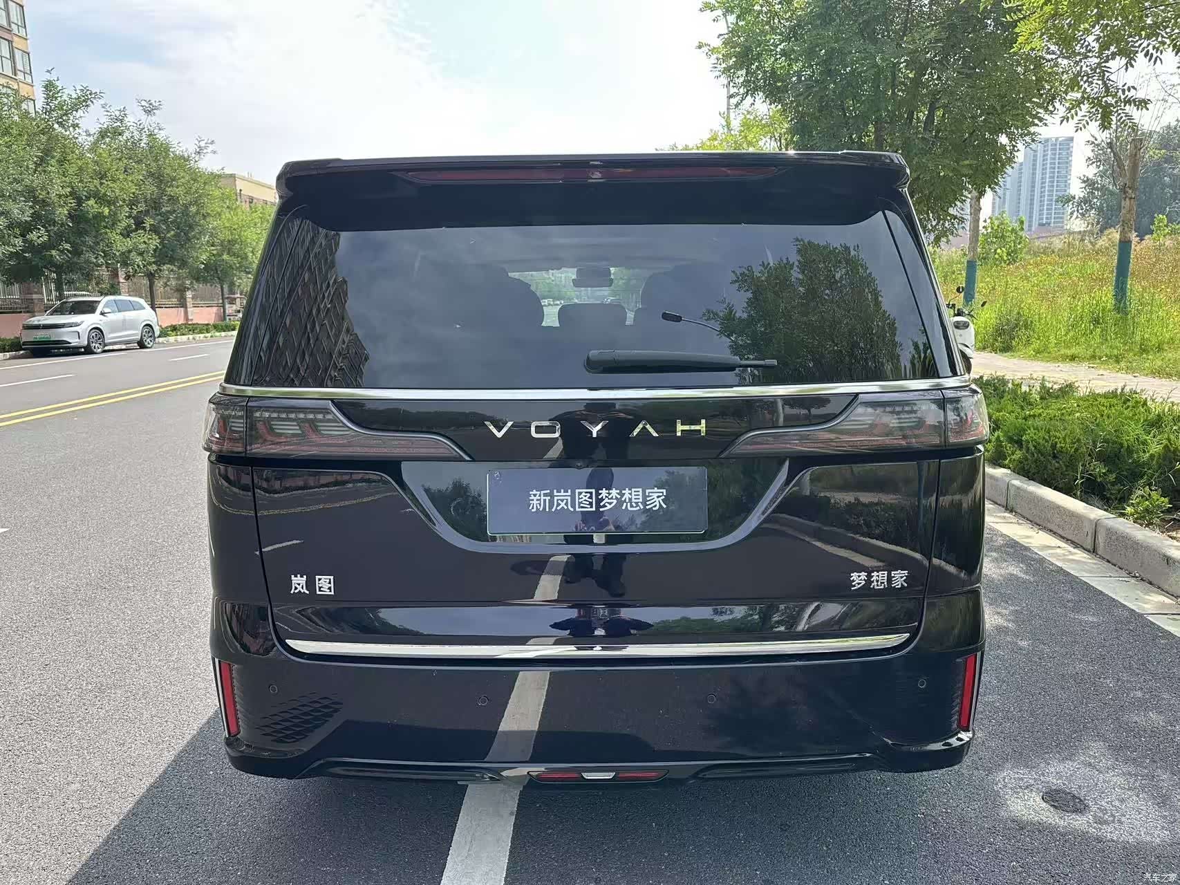 Voyah Dreamer, 2024 8