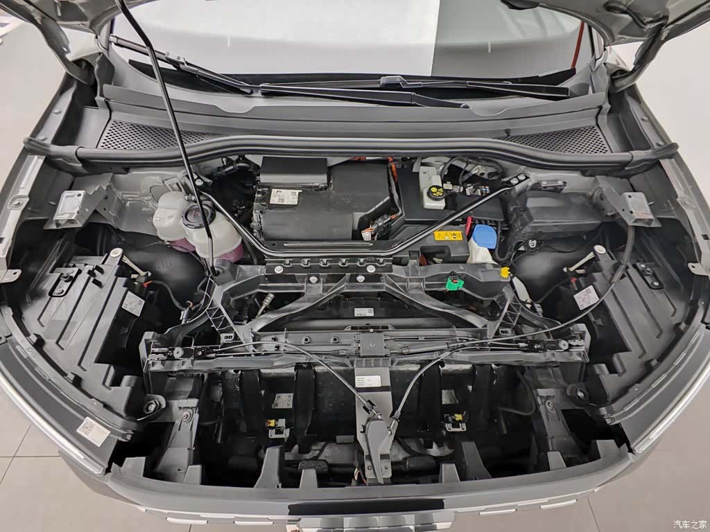 Audi Q4 e-tron, 2024 6