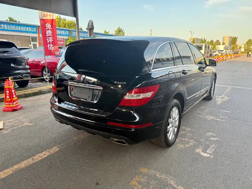 Mercedes-Benz R-class
