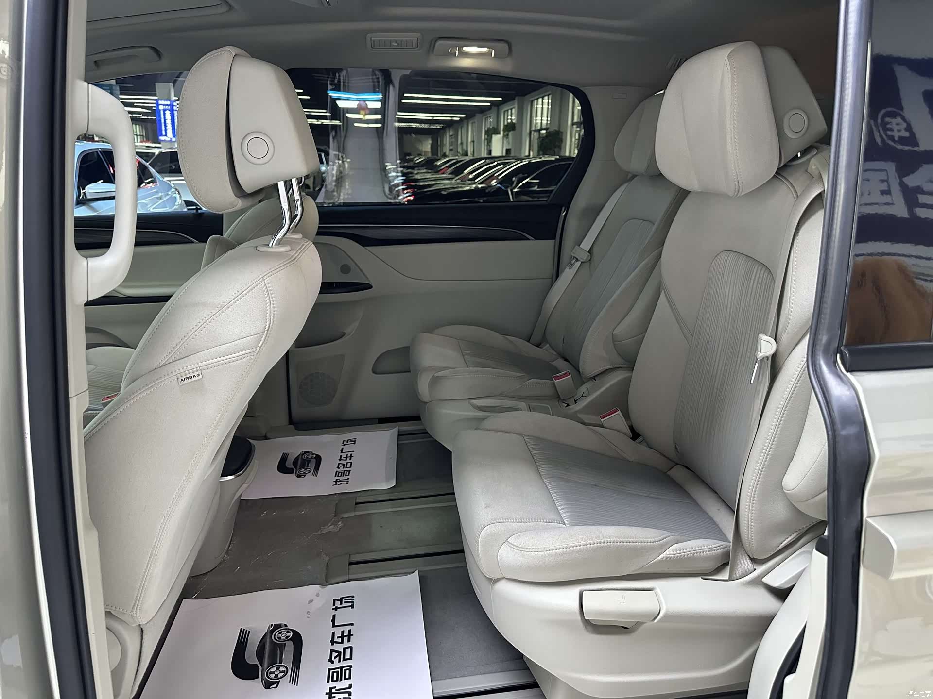 Buick GL8, 2022 все фото