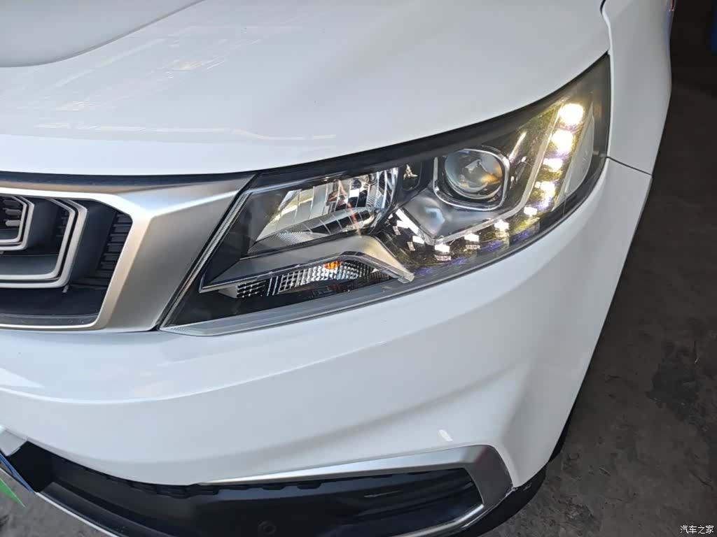 Geely X6, 2018 24