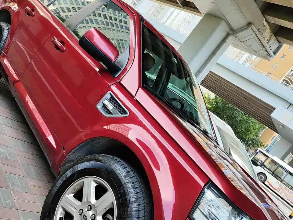 Land Rover Freelander 2