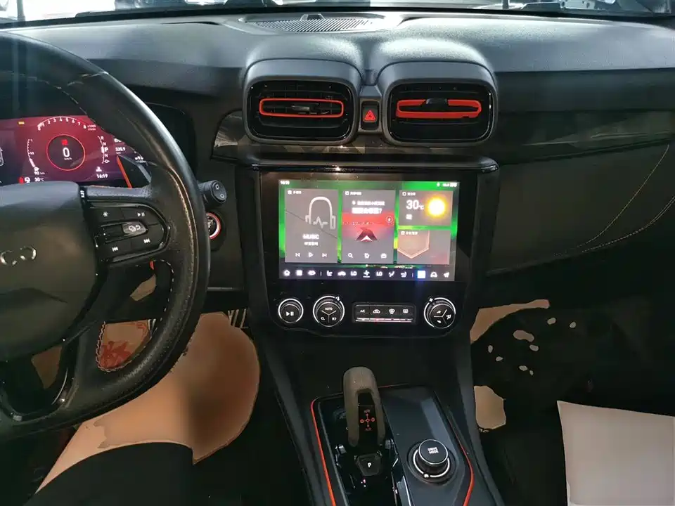 Lynk & Co 02 Hatchback