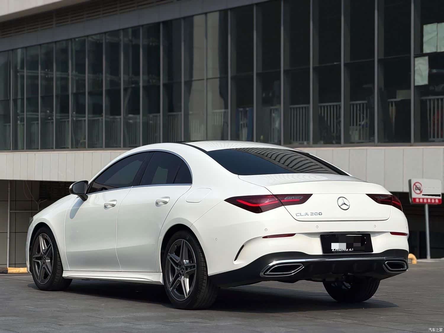 Mercedes-Benz CLA, 2024 6