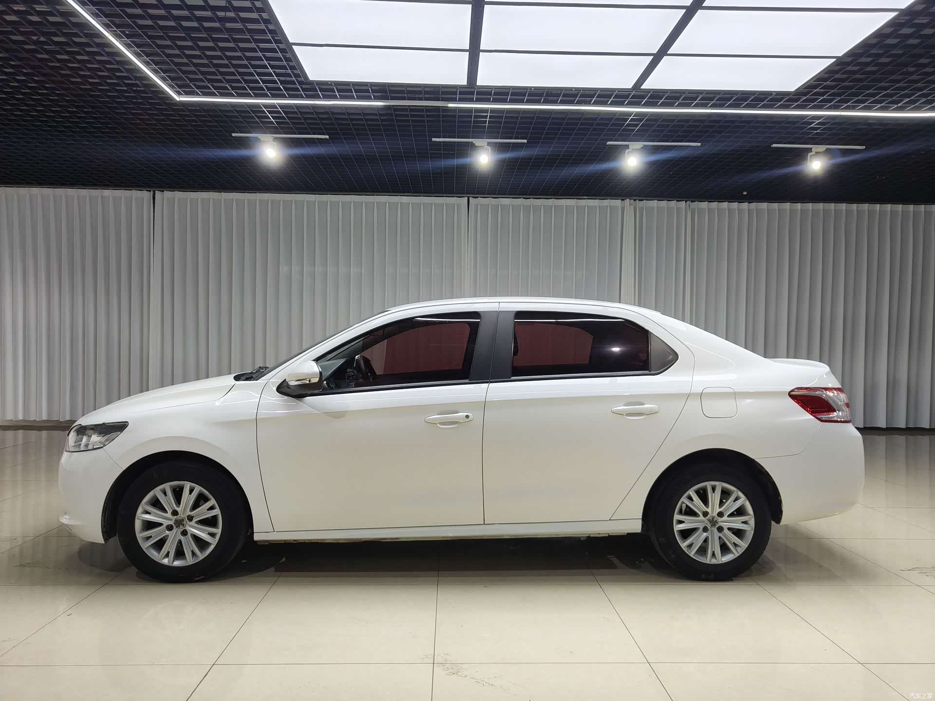 Peugeot 301, 2017 8