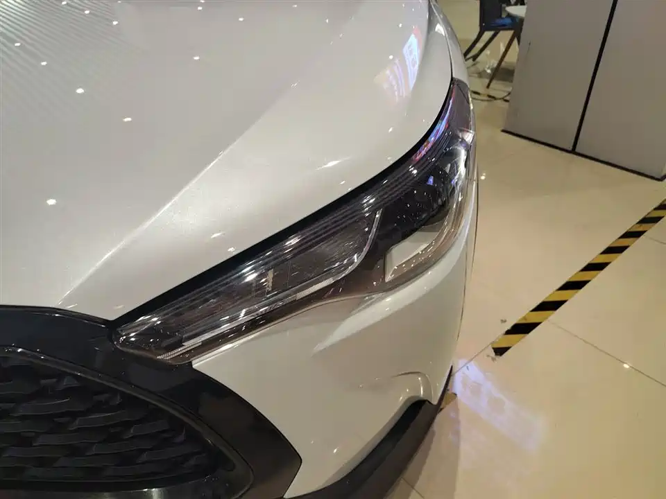 Toyota Corolla Sharp amplifier