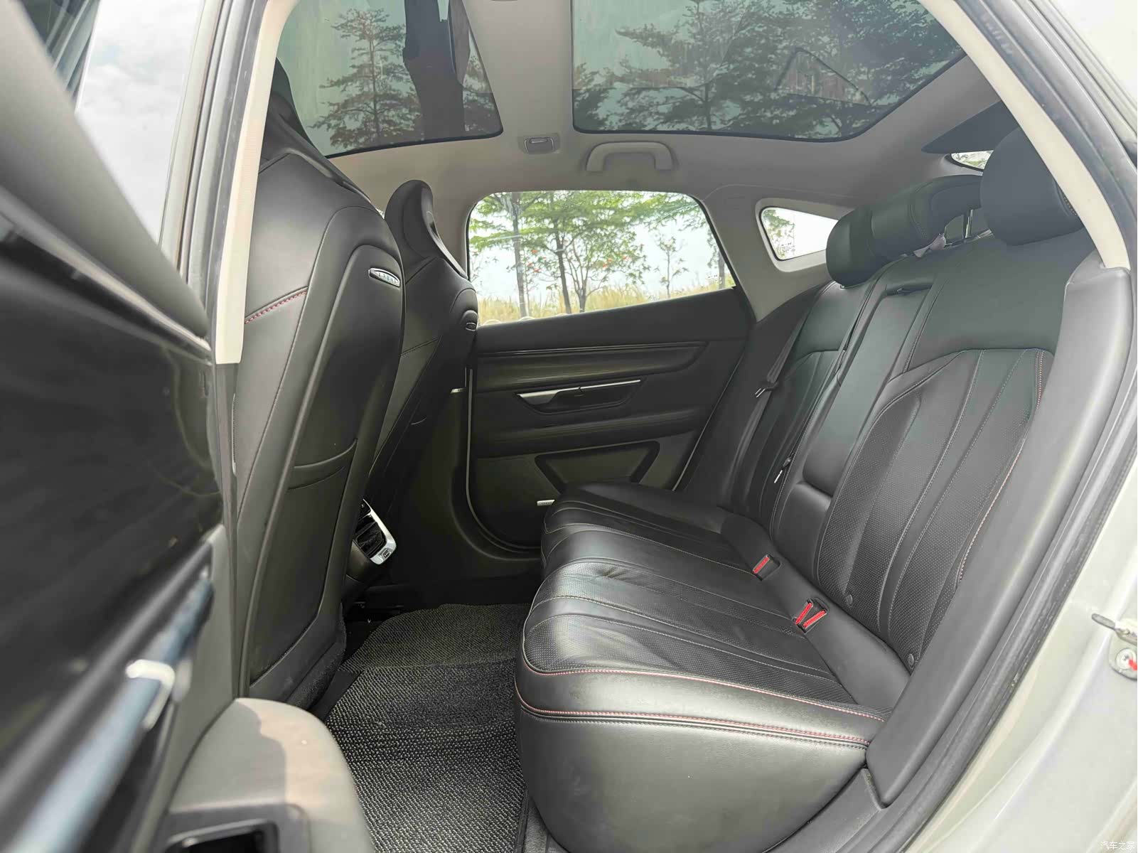 Xpeng P7, 2022 6
