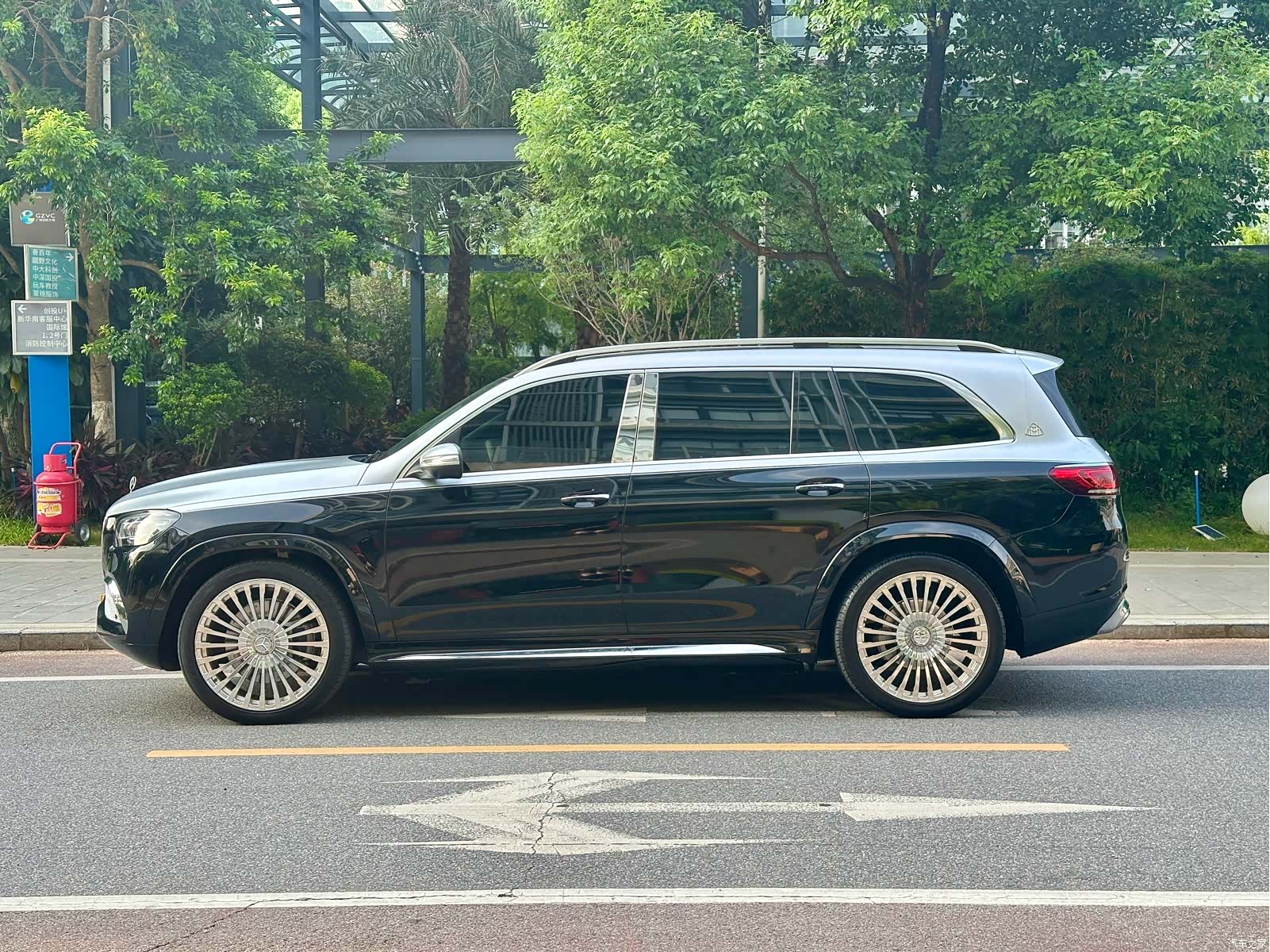 Mercedes-Benz GLS, 2020 3